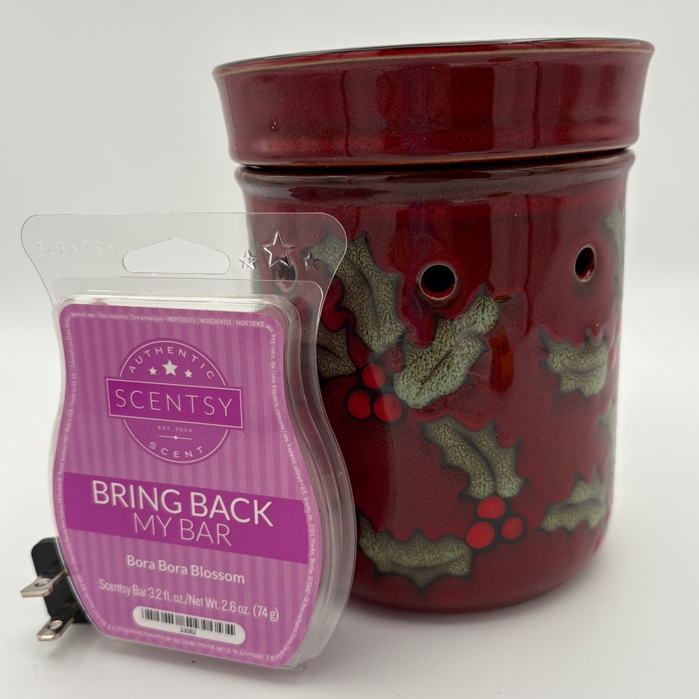 Scentsy Merry Berry Full Size Premium Warmer with Bora Bora Blossom Wax